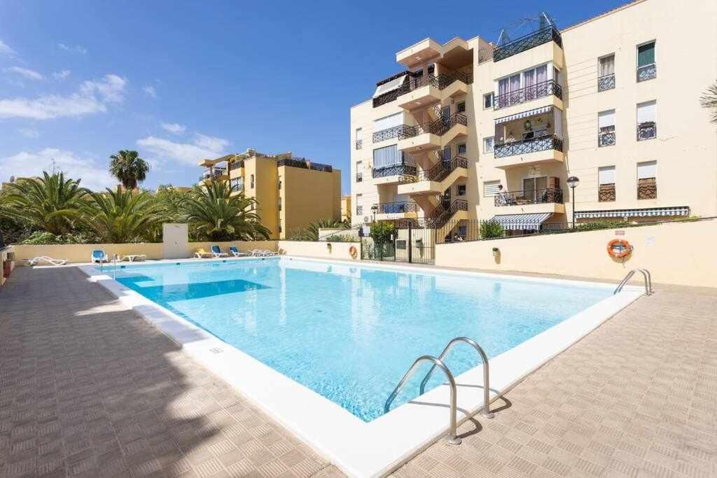 Sunnyland Apartment Arona Cho Exterior photo